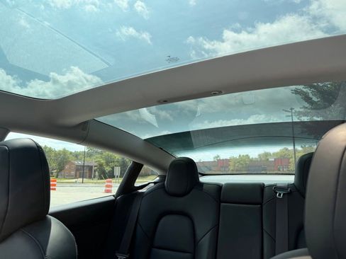 Used 2018 Tesla Model 3 Long Range AWD/4WD image 16