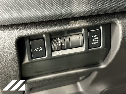 Used 2026 Subaru Forester Premium AWD/4WD image 10
