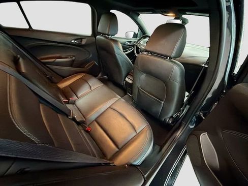 Used 2017 Chevrolet Cruze Premier image 27