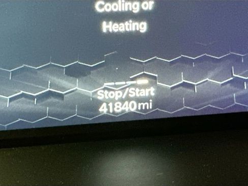 Used 2024 Jeep Compass Limited w/ High Altitude Package image 17