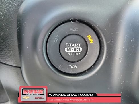 Used 2022 Jeep Wrangler Unlimited Sahara AWD/4WD image 27