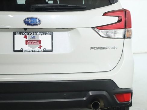 Certified 2023 Subaru Forester Limited image 49