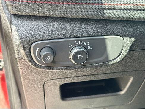 Used 2025 Chevrolet TrailBlazer RS w/ Convenience Package AWD/4WD image 10