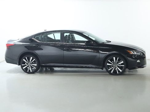 Used 2021 Nissan Altima 2.5 SR image 11