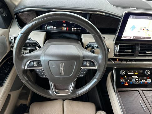 Used 2020 Lincoln Navigator L Reserve image 14