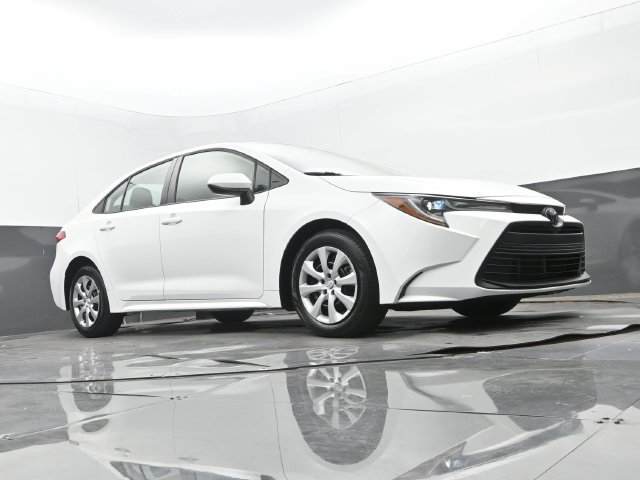 Used 2024 Toyota Corolla LE FWD image 22
