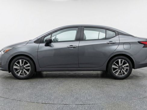 Used 2025 Nissan Versa SV FWD image 5
