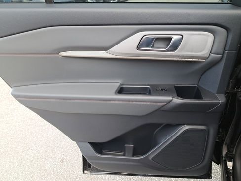 New 2026 Ford Explorer Active RWD image 16