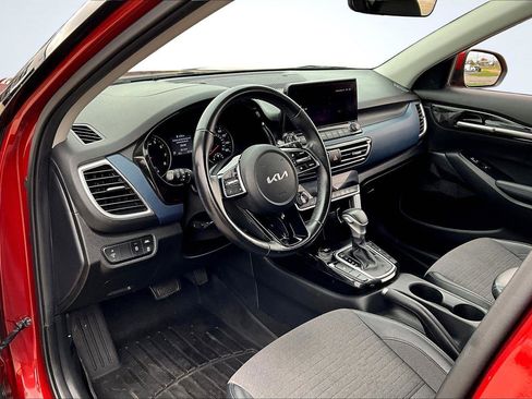Used 2023 Kia Seltos Nightfall Edition image 14