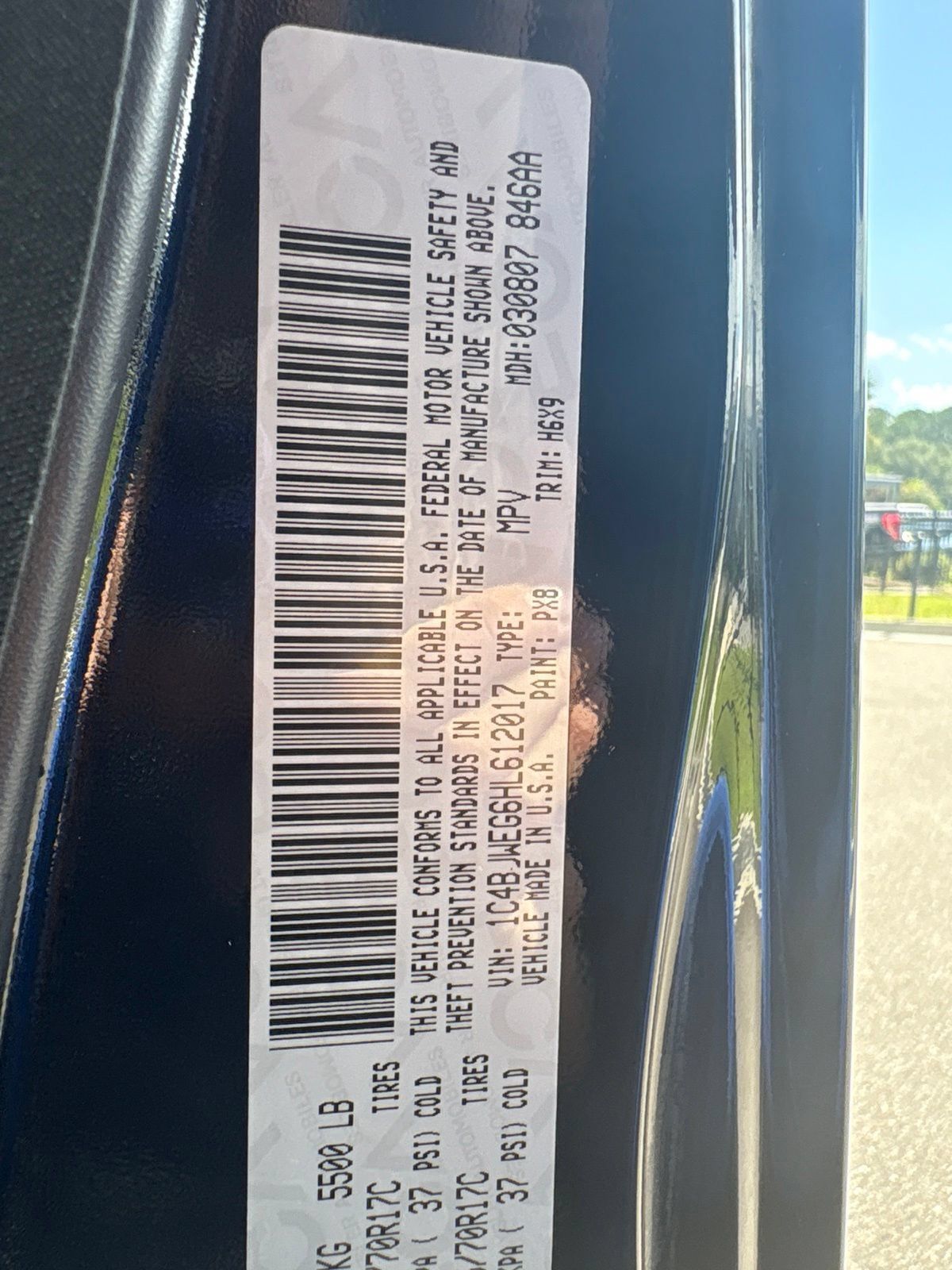 Used 2017 Jeep Wrangler Unlimited Sahara AWD/4WD image 16