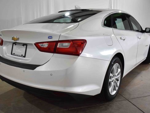 Used 2016 Chevrolet Malibu Hybrid w/ Leather Package image 9
