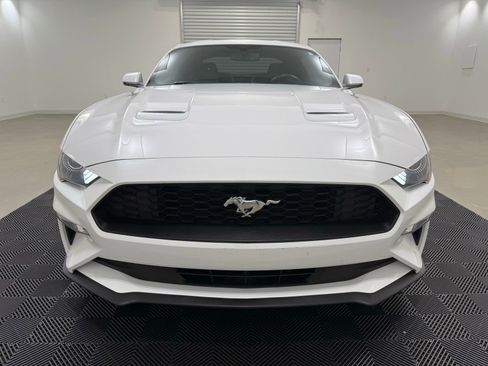 Used 2018 Ford Mustang Premium image 2