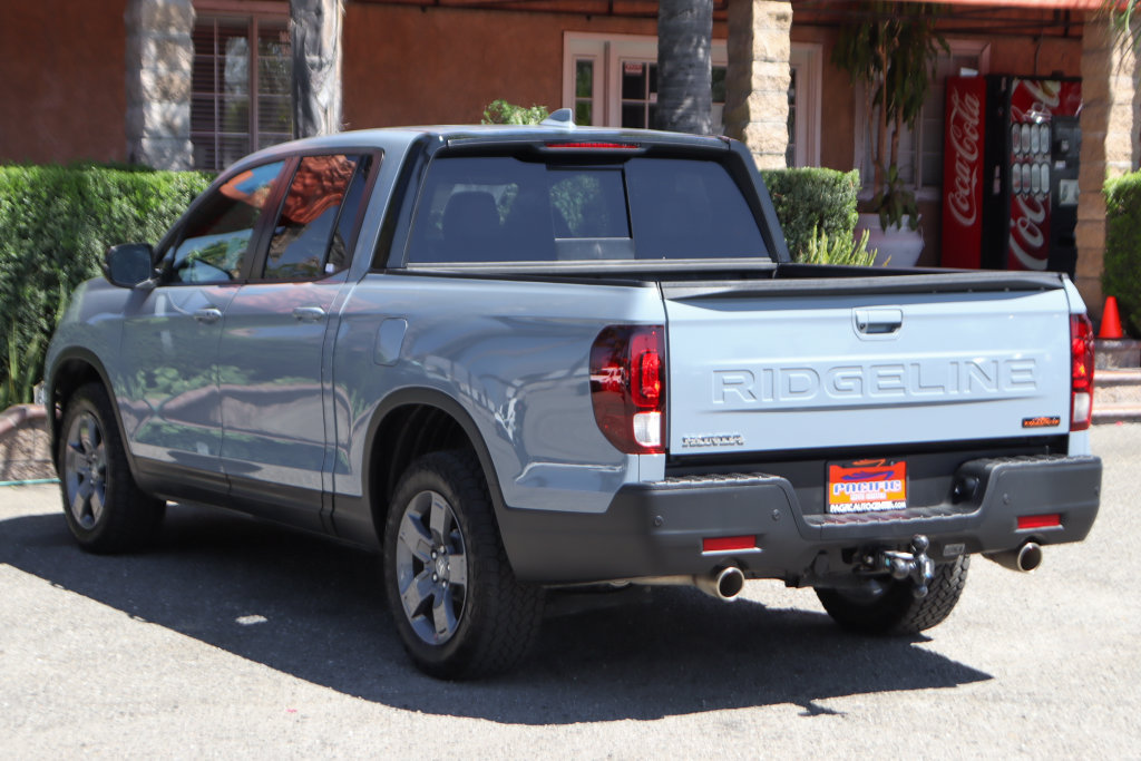 Used 2025 Honda Ridgeline TrailSport image 6