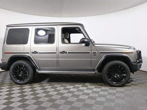 Used 2022 Mercedes-Benz G 550 image 8