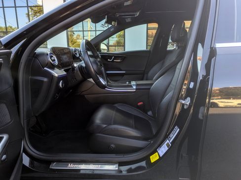 Used 2022 Mercedes-Benz C 300 C 300 Sedan w/ Exclusive Trim Package image 13