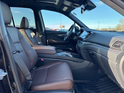 Used 2025 Honda Ridgeline RTL image 17