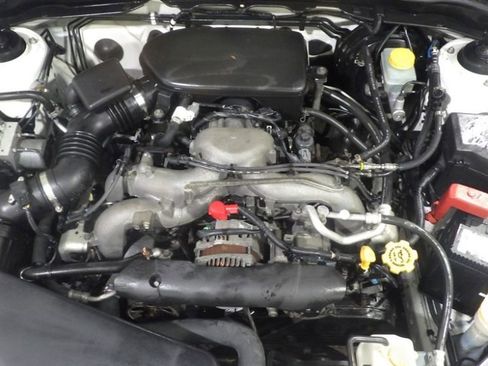 Used 2011 Subaru Impreza 2.5i Premium image 10