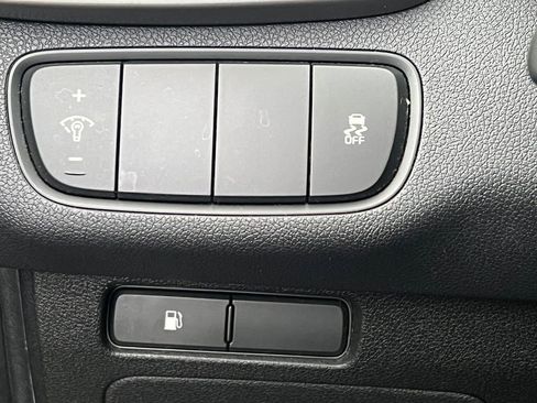 Used 2016 Kia Sorento L image 28