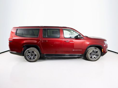 Used 2024 Jeep Wagoneer L Series II w/ Flexible Seating Group image 2