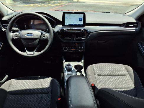 Certified 2025 Ford Escape Active FWD image 12
