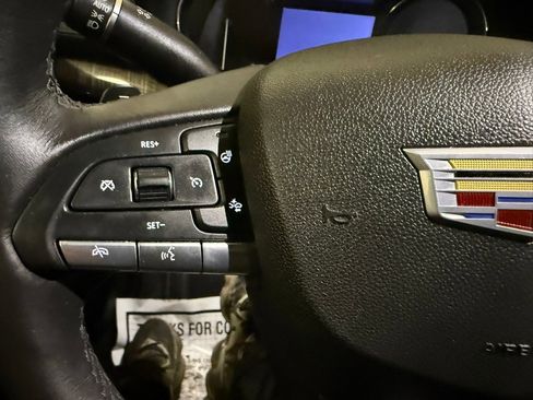 Used 2022 Cadillac XT4 Premium Luxury w/ Enhanced Visibility Package image 31