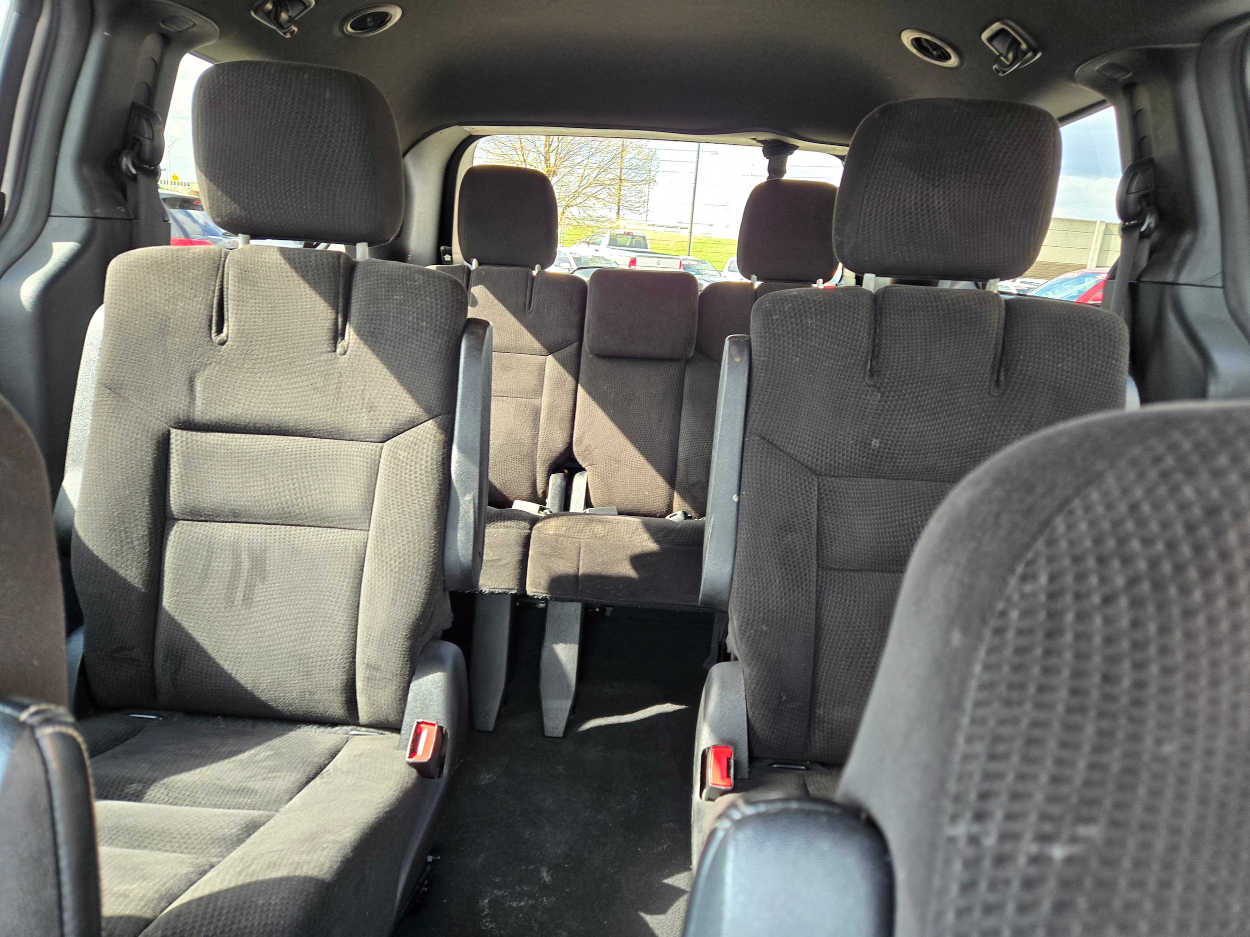 Used 2014 Dodge Grand Caravan SE w/ Quick Order Package 29E SE FWD image 8