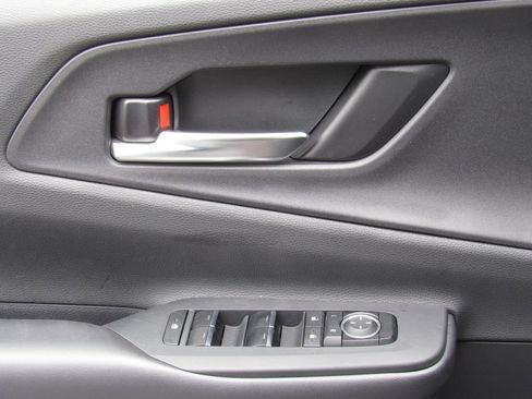 Certified 2024 Toyota Prius Prime FWD image 33
