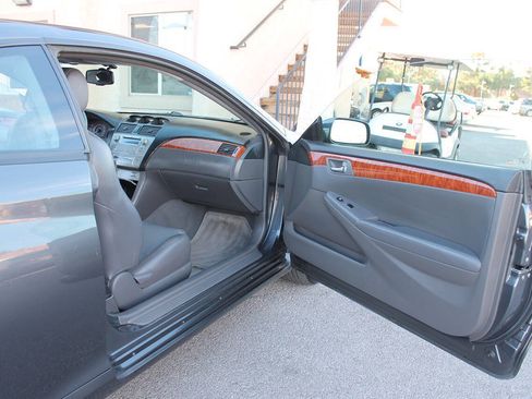 Used 2007 Toyota Solara SLE FWD image 21