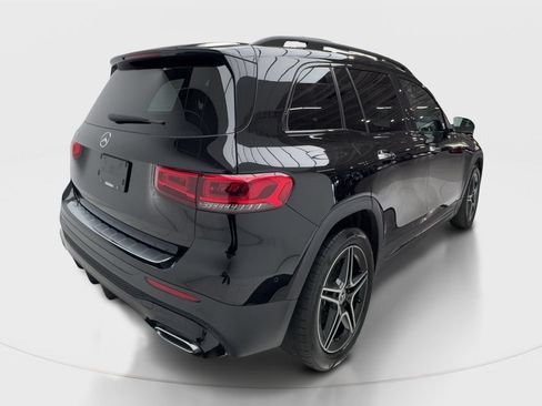 Used 2023 Mercedes-Benz GLB 250 image 7