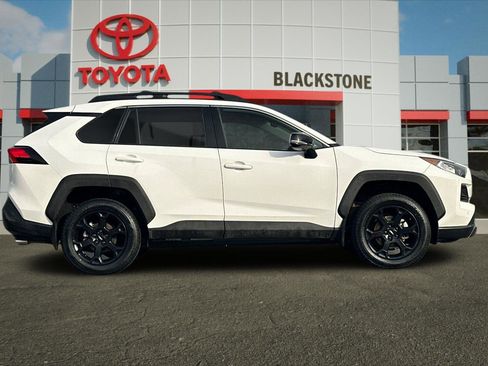 Certified 2020 Toyota RAV4 Adventure image 2