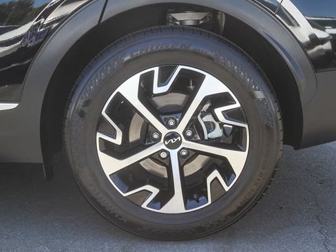 Used 2023 Kia Sportage EX FWD image 12