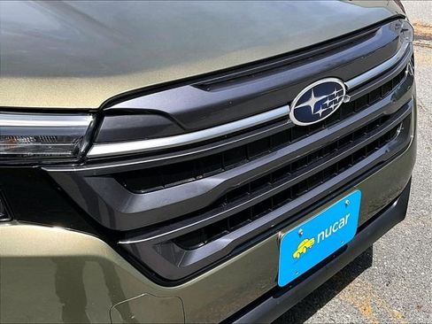 Used 2025 Subaru Forester Premium AWD/4WD image 30