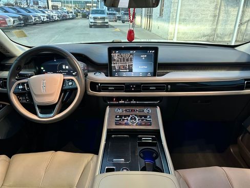 Used 2020 Lincoln Aviator Reserve w/ Equipment Group 201A image 14