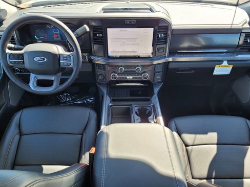 New 2026 Ford F250 Lariat w/ Black Appearance Package AWD/4WD image 38