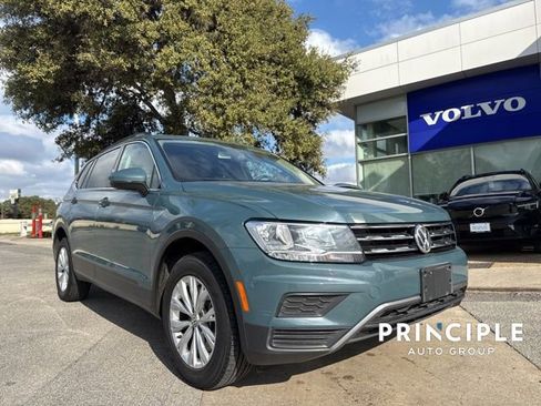 Used 2019 Volkswagen Tiguan SE image 1