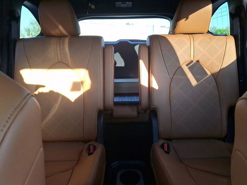 New 2026 Toyota Highlander Platinum AWD/4WD image 14
