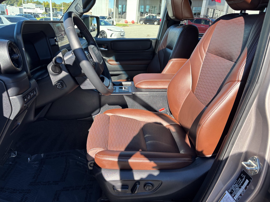 Used 2025 Toyota Land Cruiser w/ Premium Package AWD/4WD image 19
