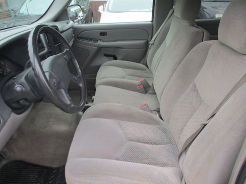 Used 2005 Chevrolet Tahoe LS image 7