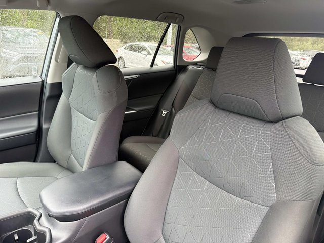 Used 2023 Toyota RAV4 XLE FWD image 11