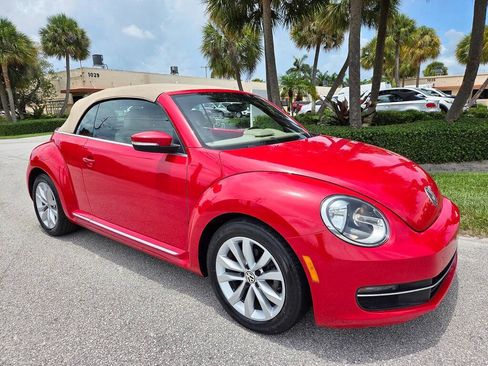 Used 2013 Volkswagen Beetle TDI FWD image 4
