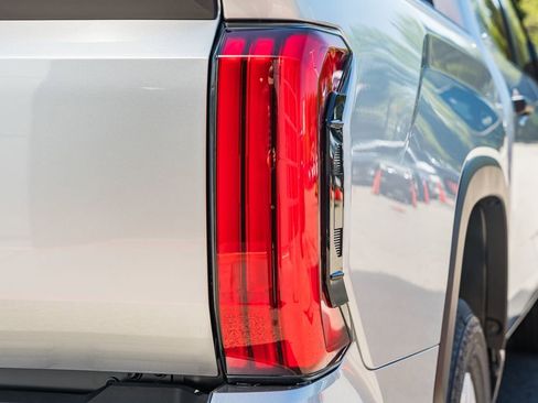 New 2026 Toyota Tundra SR5 AWD/4WD image 7
