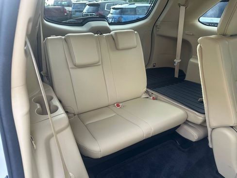 Used 2017 Toyota Highlander XLE FWD image 30