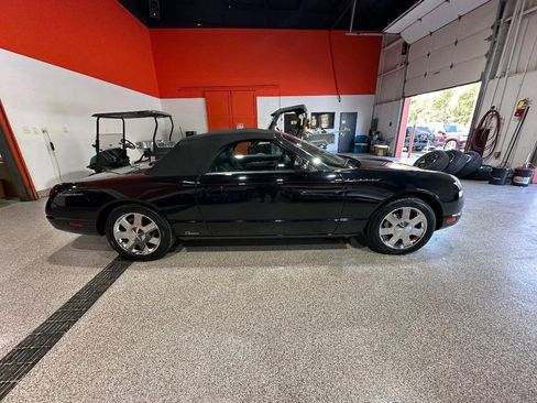 Used 2002 Ford Thunderbird image 5