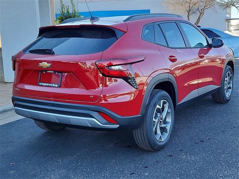 New 2026 Chevrolet Trax LT image 3