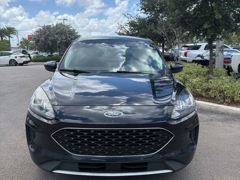 Used 2021 Ford Escape SE w/ Convenience Package FWD image 2