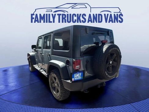 Used 2015 Jeep Wrangler Unlimited Sport w/ Quick Order Package 24S AWD/4WD image 3