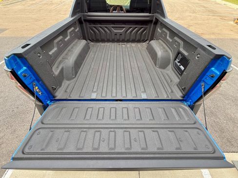 Used 2026 Chevrolet Silverado EV LT AWD/4WD image 18