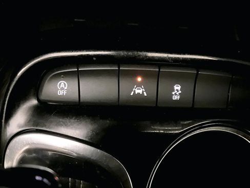Used 2023 Buick Encore GX Preferred FWD image 33