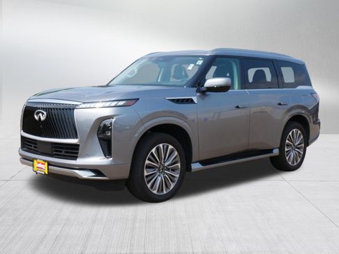 Used 2025 INFINITI QX80 Sensory AWD/4WD image 3