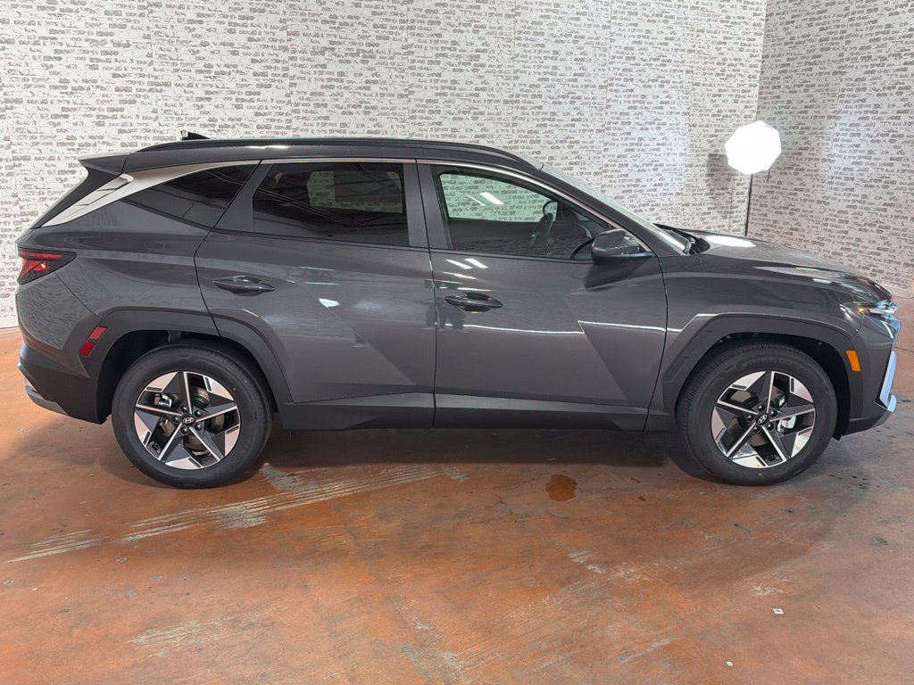 New 2026 Hyundai Tucson SEL FWD image 8